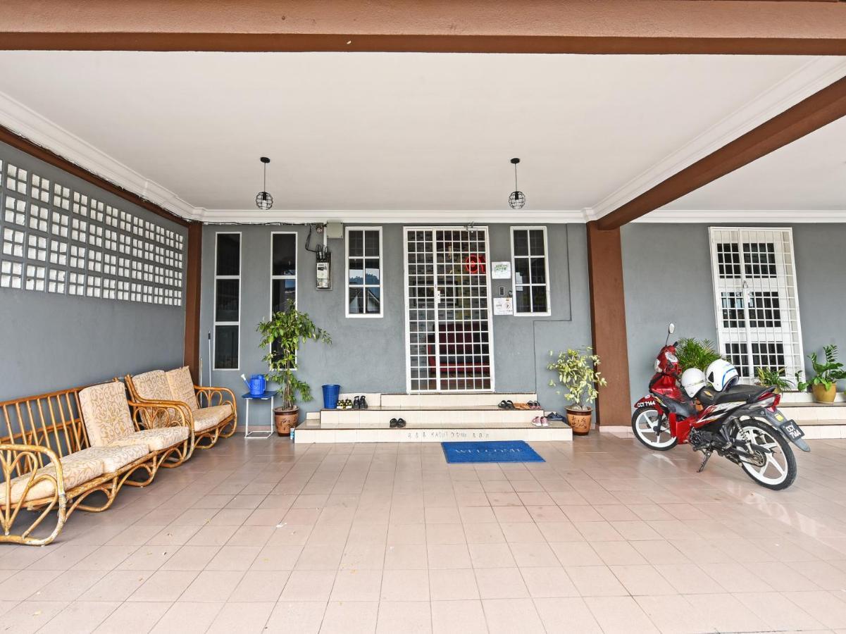 Oyo 90363 Nyamanya Inn Kuantan Exterior foto